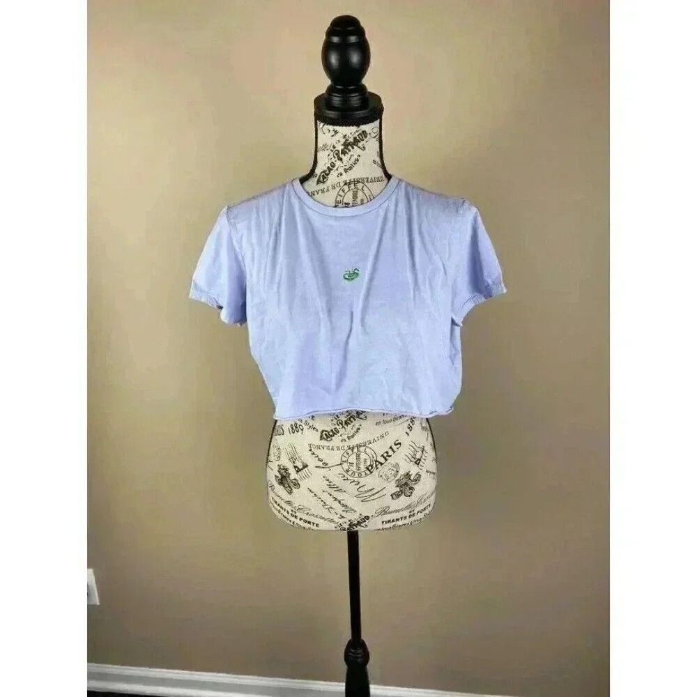 3/$25 Bundle of  Women's Tee shirt-size M - Picture 7 of 9